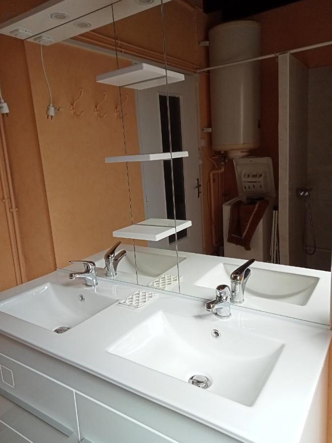 Maison de campagne Les Chênes. Panjas Extérieur photo
